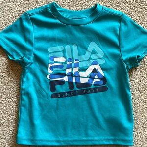 2T FILA tech t-shirt